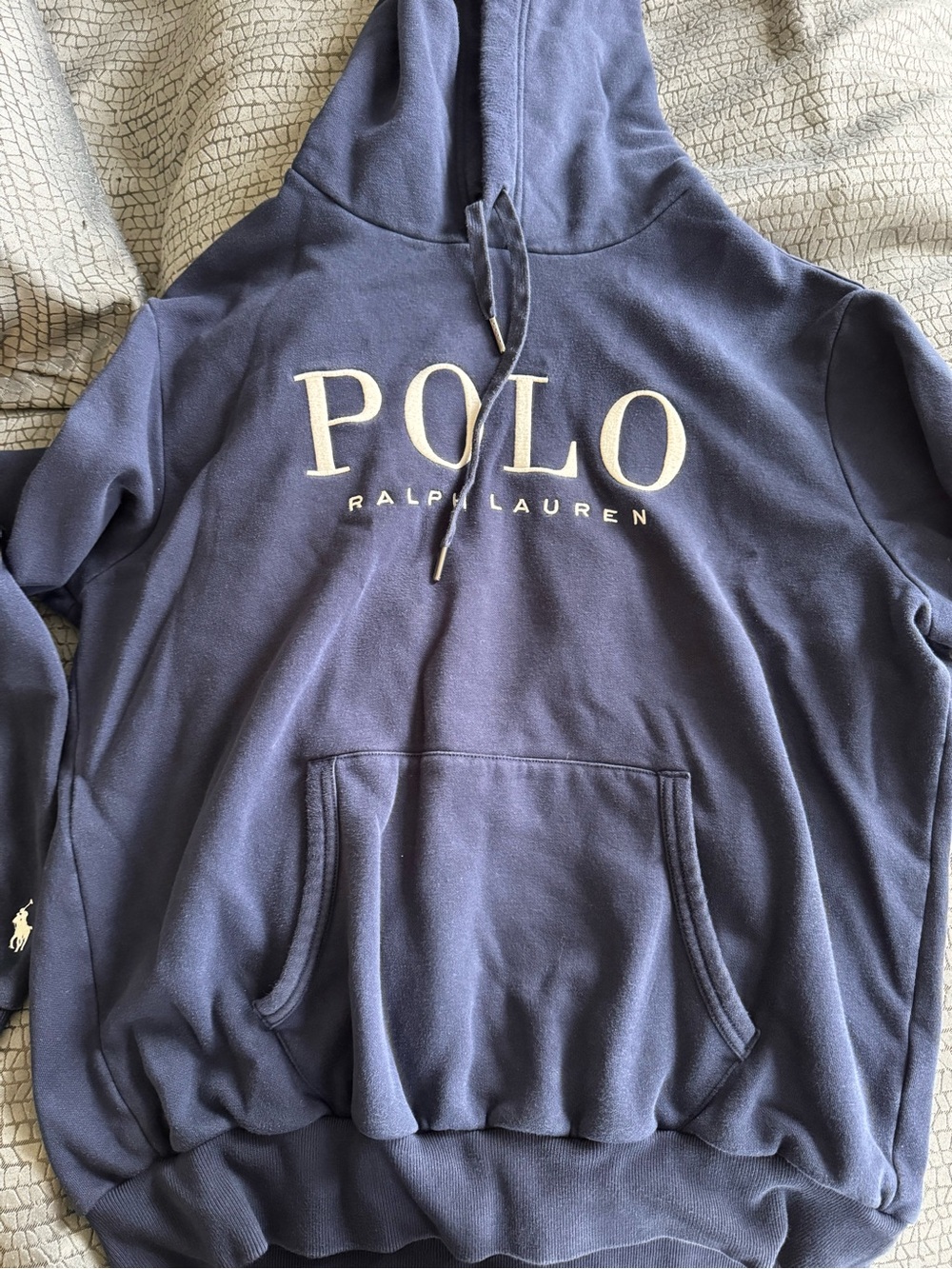 Classic Plain Hooded Sweatshirt - Navy Blue. Sz L. Good condition - Picture 5 of 11